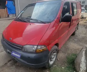 Toyota HiAce 1998 Red