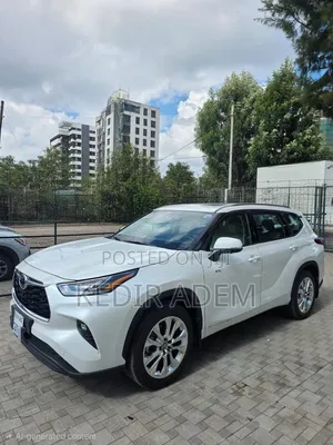 Toyota Highlander Hybrid 2025 White
