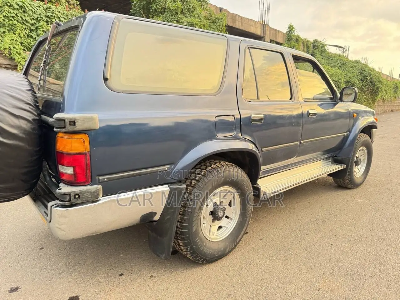 Toyota Hilux Surf 2.4DT 5dr 1992 Gray