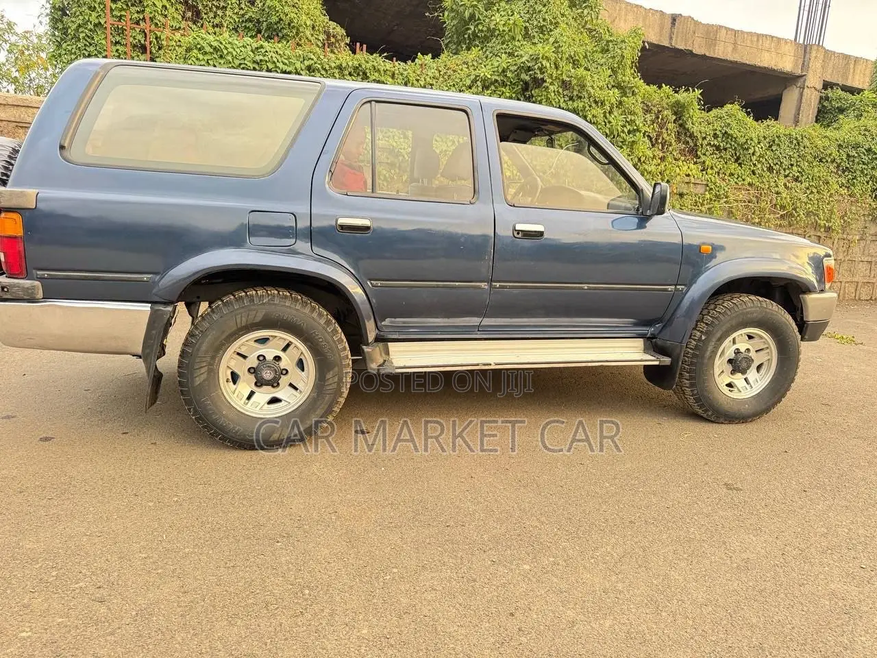 Toyota Hilux Surf 2.4DT 5dr 1992 Gray