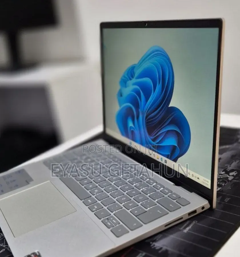 New Laptop Dell Inspiron 14 16GB AMD Ryzen 7 SSD 1T