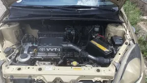 Toyota Vitz 2004