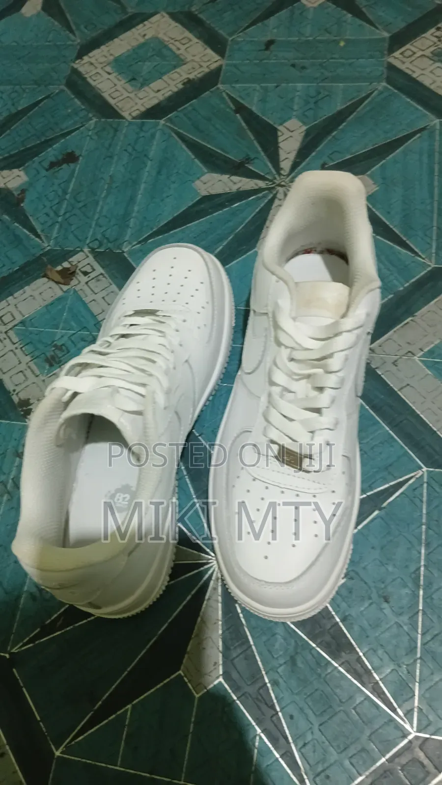 Shoes Shoes