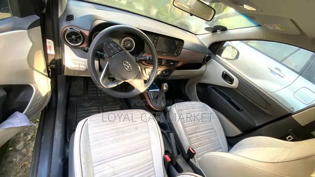 Hyundai I10 2022 Gray