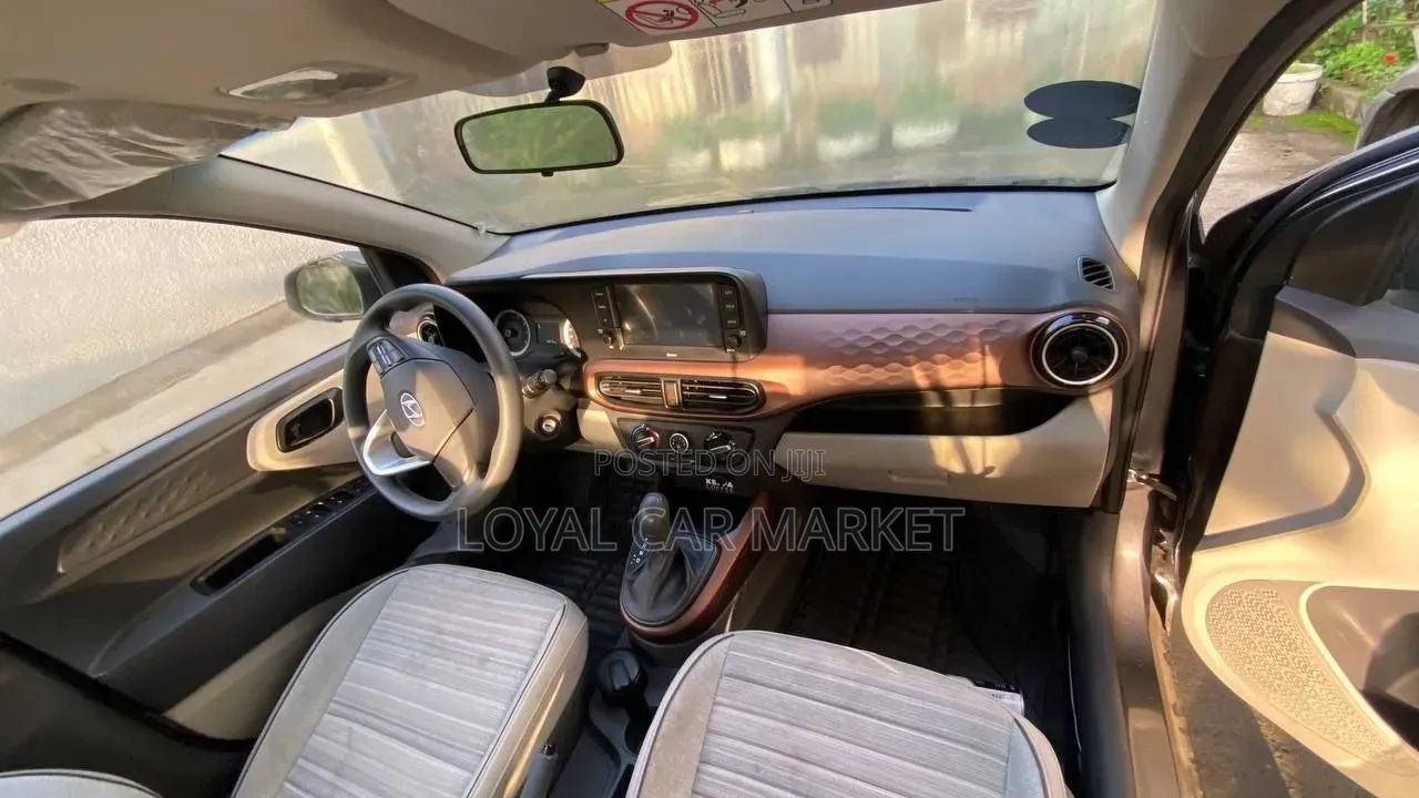 Hyundai I10 2022 Gray