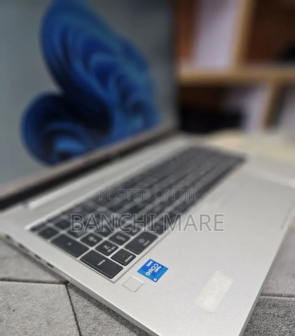 New Laptop HP EliteBook 850 G8 16GB Intel Core i5 SSD 512GB
