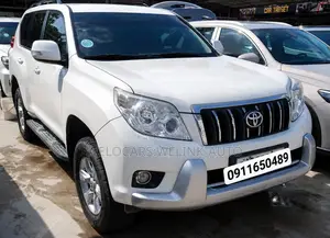 Toyota Land Cruiser Prado 2011 White