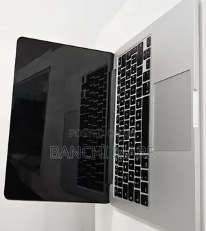 New Laptop Apple MacBook Pro 2015 8GB Intel Core i5 SSD 128GB