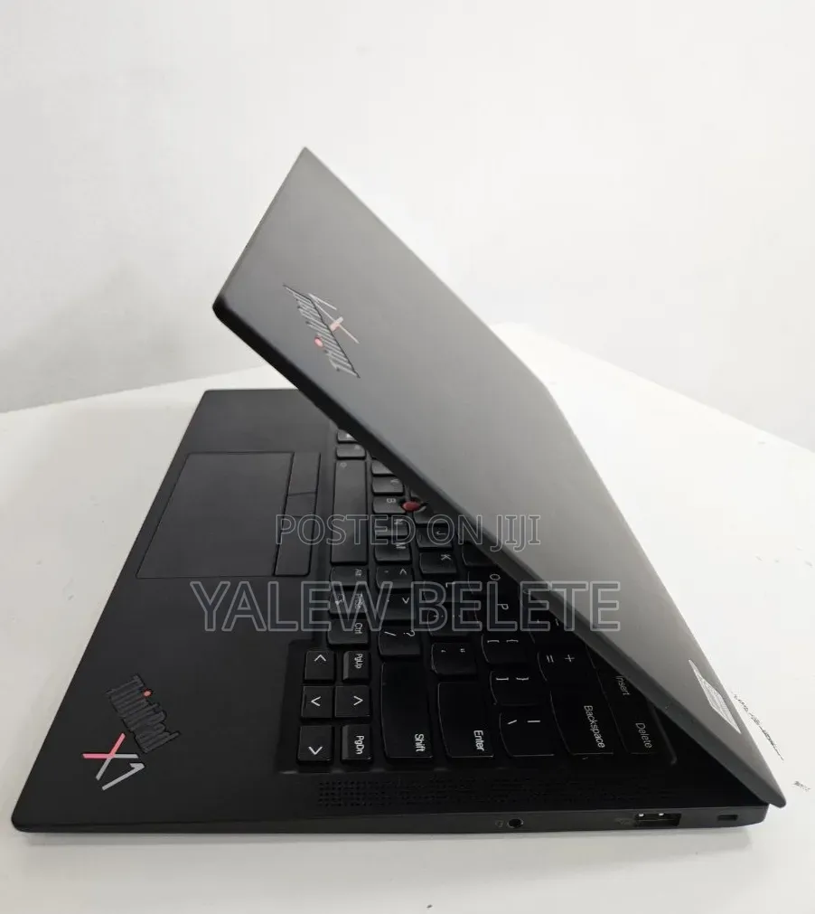 New Laptop Lenovo ThinkPad X1 Yoga 16GB Intel Core i7 SSD 512GB