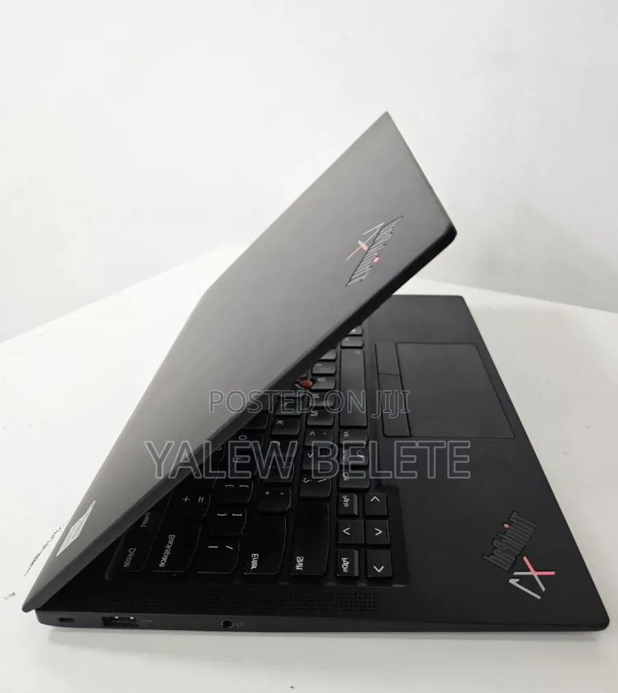New Laptop Lenovo ThinkPad X1 Yoga 16GB Intel Core i7 SSD 512GB