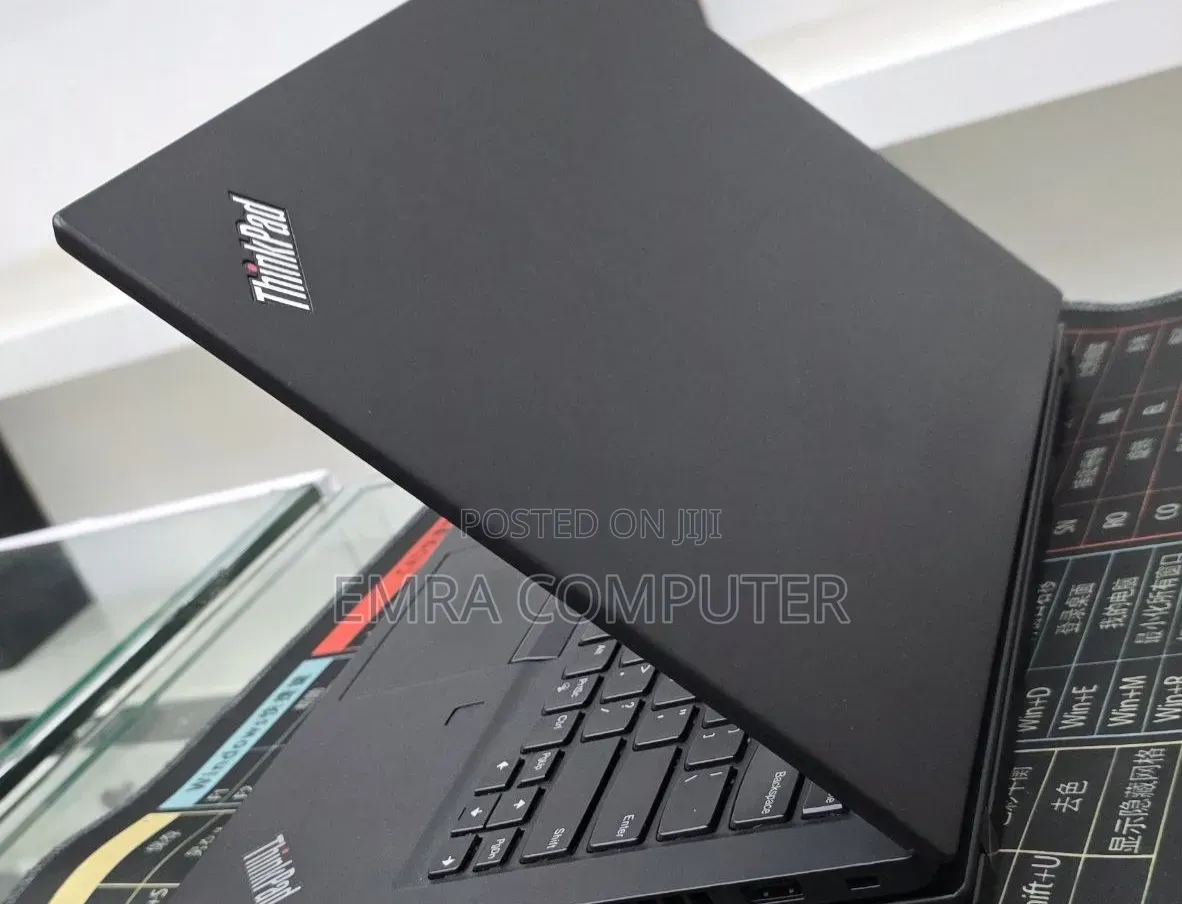 New Laptop Lenovo ThinkPad T14 16GB Intel Core 5 SSD 512GB
