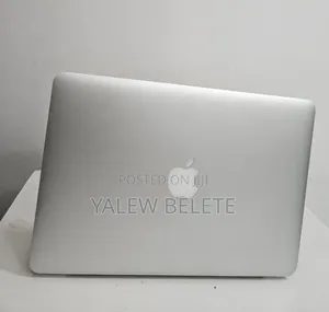 New Laptop Apple MacBook Pro 2015 8GB Intel Core i5 SSD 128GB