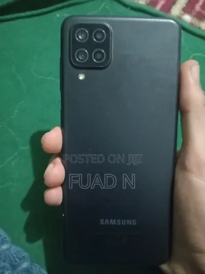 Samsung Galaxy A12 64 GB Black