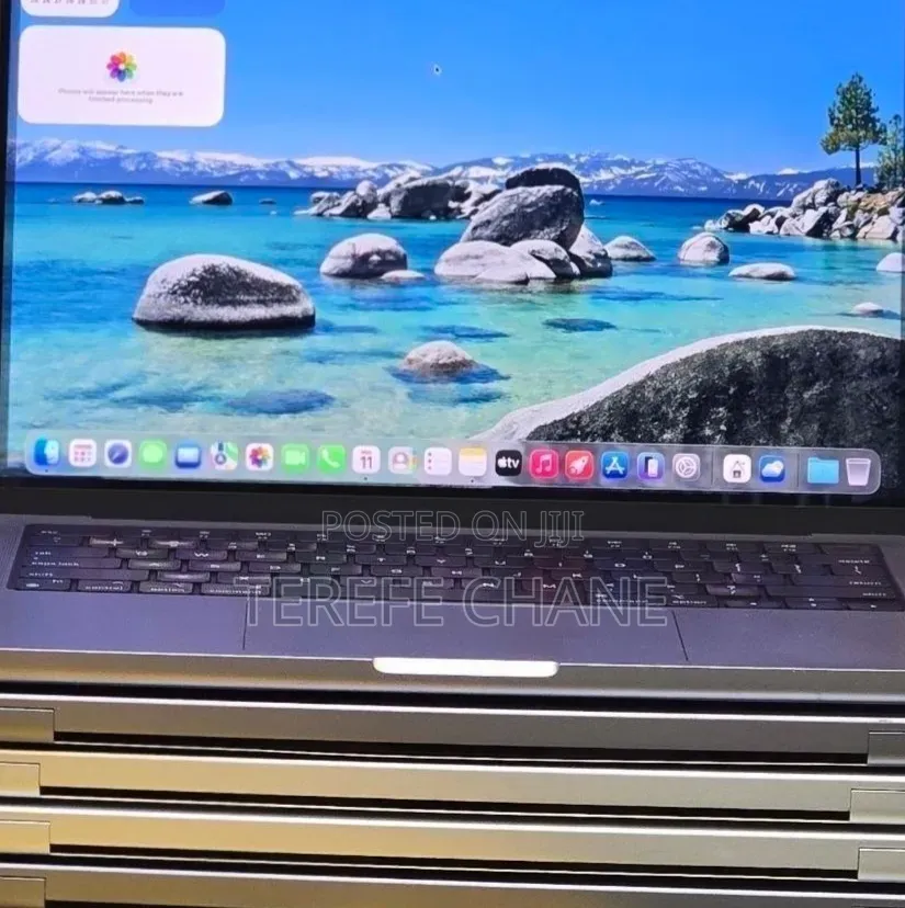 New Laptop Apple MacBook Pro 2017 16GB Intel Core i7 SSD 512GB