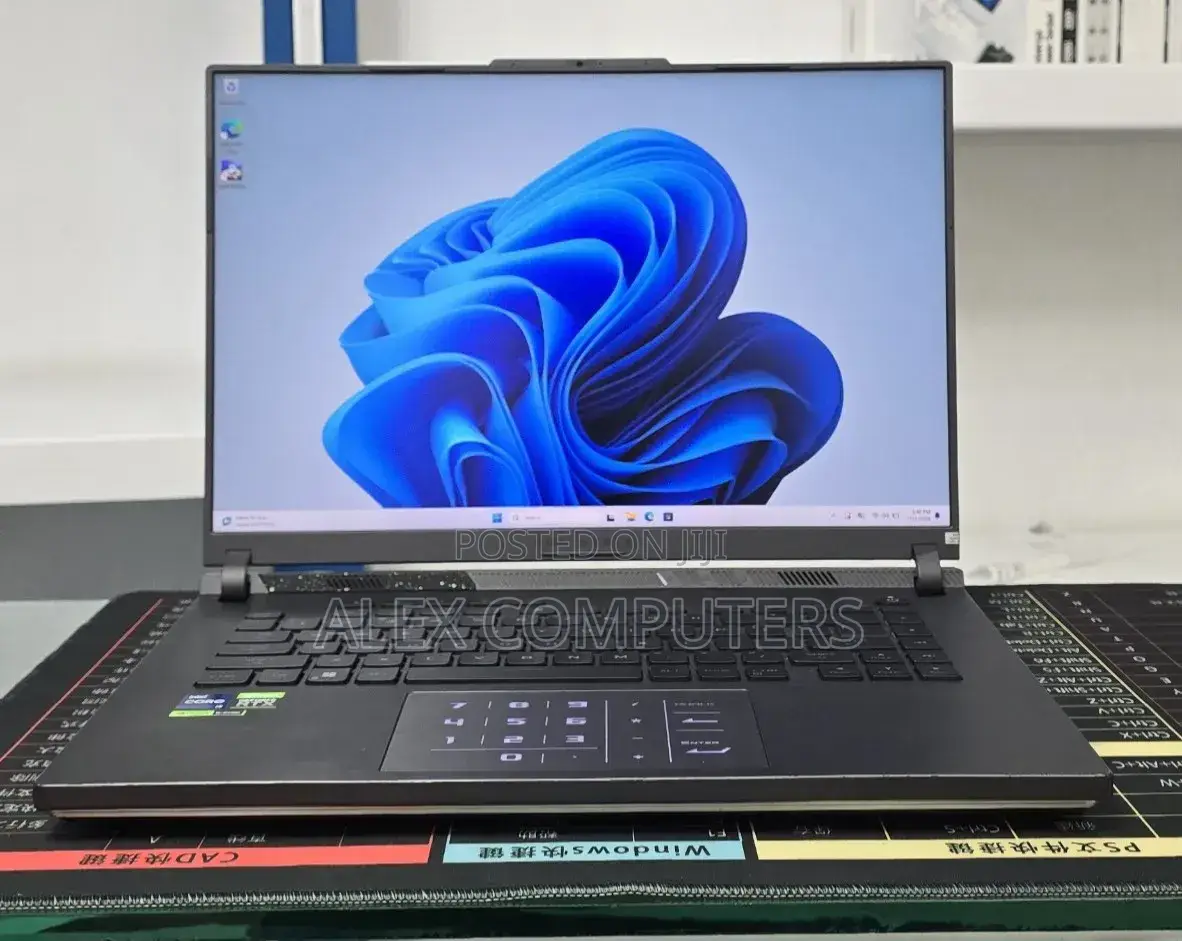 New Laptop Asus ROG Strix G16 G614 16GB Intel Core i9 SSD 1T