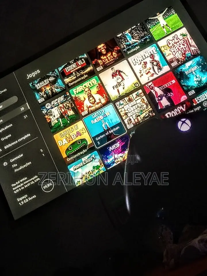 Xbox One 2 Controllers With Games