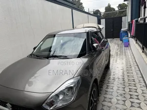 Suzuki Swift 2023 Gray