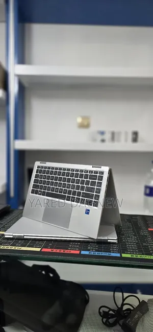 New Laptop HP EliteBook 1040 G8 16GB Intel Core i7 SSD 512GB