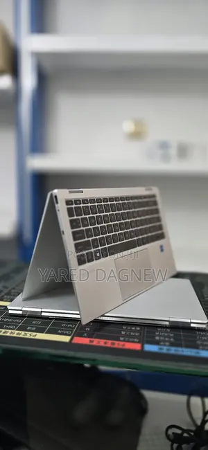 New Laptop HP EliteBook 1040 G8 16GB Intel Core i7 SSD 512GB