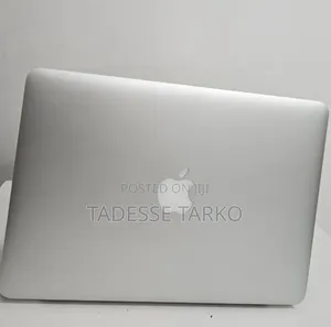 New Laptop Apple MacBook Pro 2015 8GB Intel Core i7 SSD 256GB
