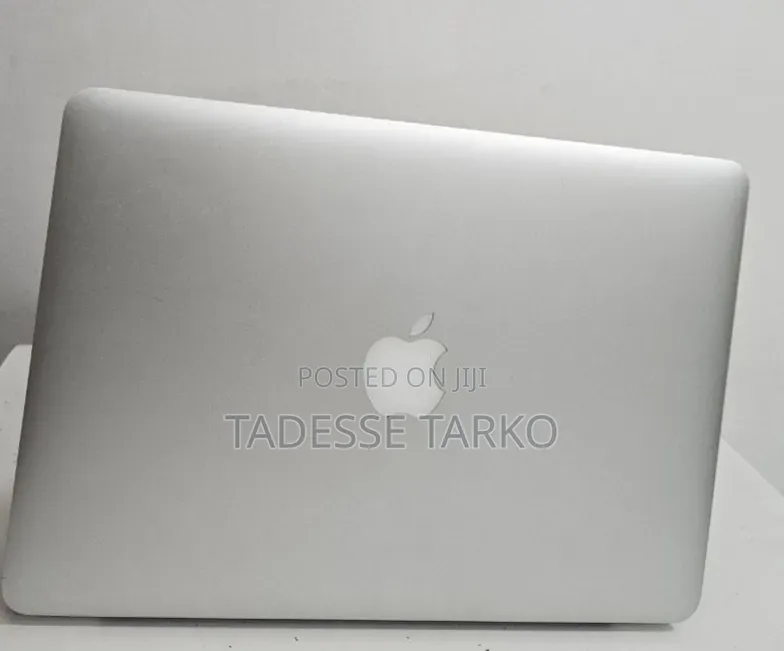 New Laptop Apple MacBook Pro 2015 8GB Intel Core i5 SSD 128GB