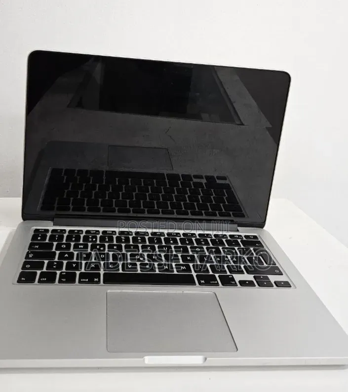 New Laptop Apple MacBook Pro 2015 8GB Intel Core i5 SSD 128GB
