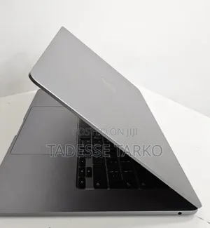 New Laptop Apple MacBook Air 2024 M3 8GB Apple M3 SSD 512GB