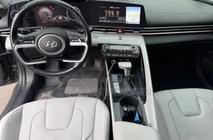 Hyundai Avante 2022 Gray