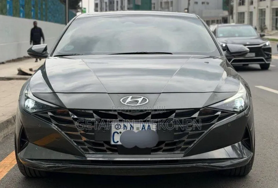 Hyundai Avante 2022 Gray
