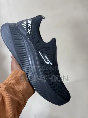 Skechers Max Cushioning Real Sneakers