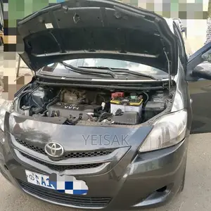 Toyota Yaris 2008 Gray