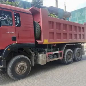 Sinotruk Howo 2025 Red