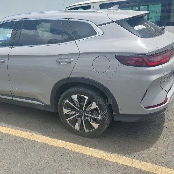 BYD Song Plus 2025 White