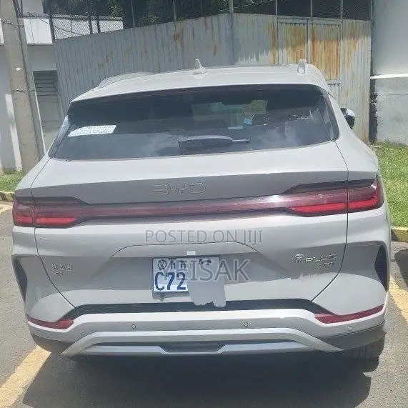 BYD Song Plus 2025 White