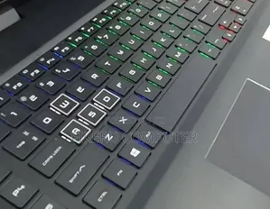 New Laptop HP Omen 17t 16GB Intel Core i7 SSD 512GB