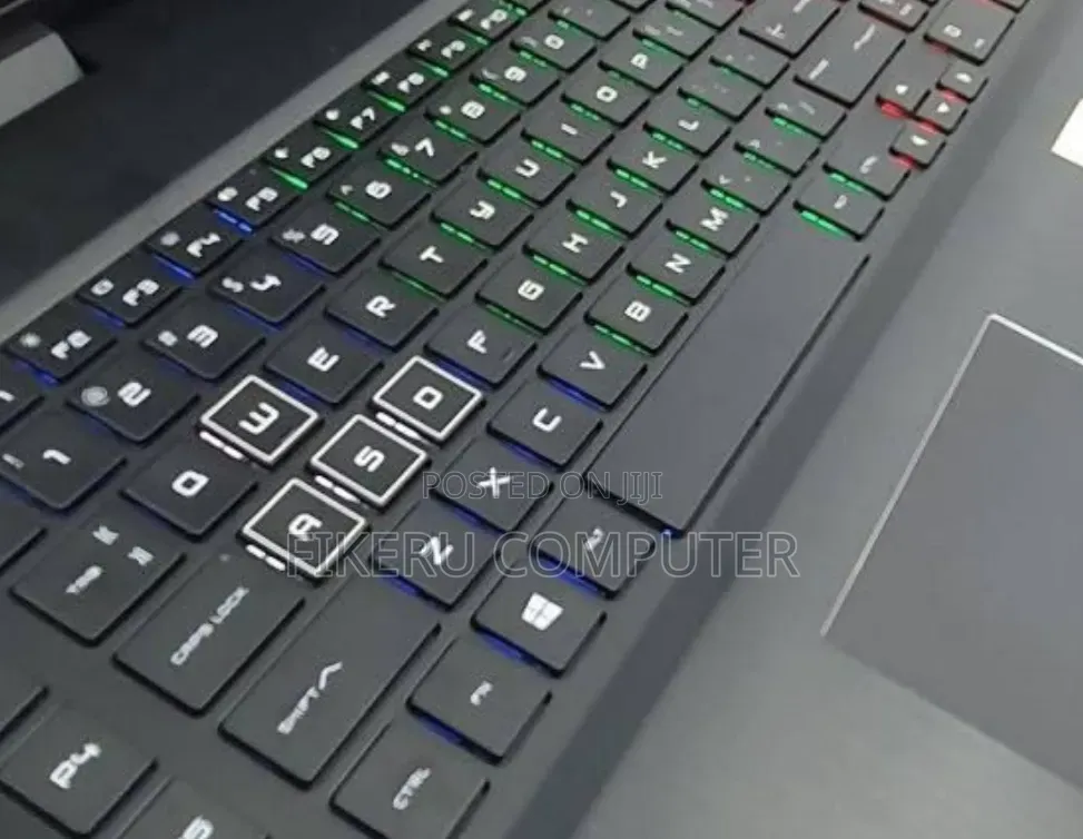 New Laptop HP Omen 17t 16GB Intel Core i7 SSD 512GB