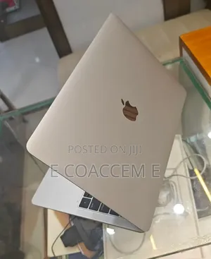 New Laptop Apple MacBook 8GB Intel Core i5 SSD 256GB