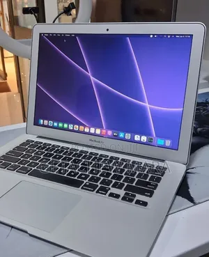 New Laptop Apple MacBook Air 2015 8GB Intel SSD 256GB