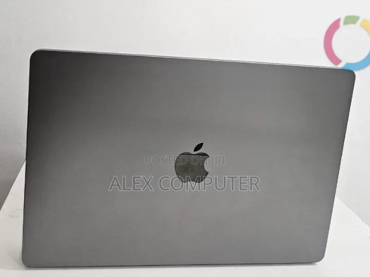 New Laptop Apple MacBook Air 2024 M3 8GB Apple M3 SSD 512GB