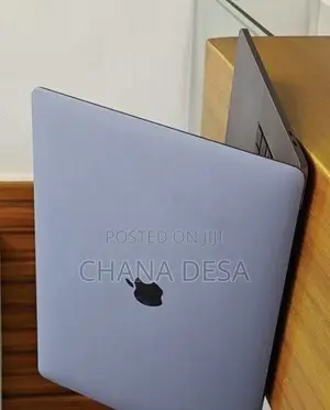 New Laptop Apple MacBook Pro 2018 32GB Intel Core i9 SSD 2T