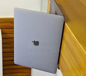 New Laptop Apple MacBook Pro 2018 32GB Intel Core i9 SSD 2T