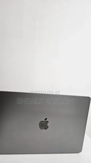New Laptop Apple MacBook Air 2024 M3 8GB Apple M3 SSD 512GB