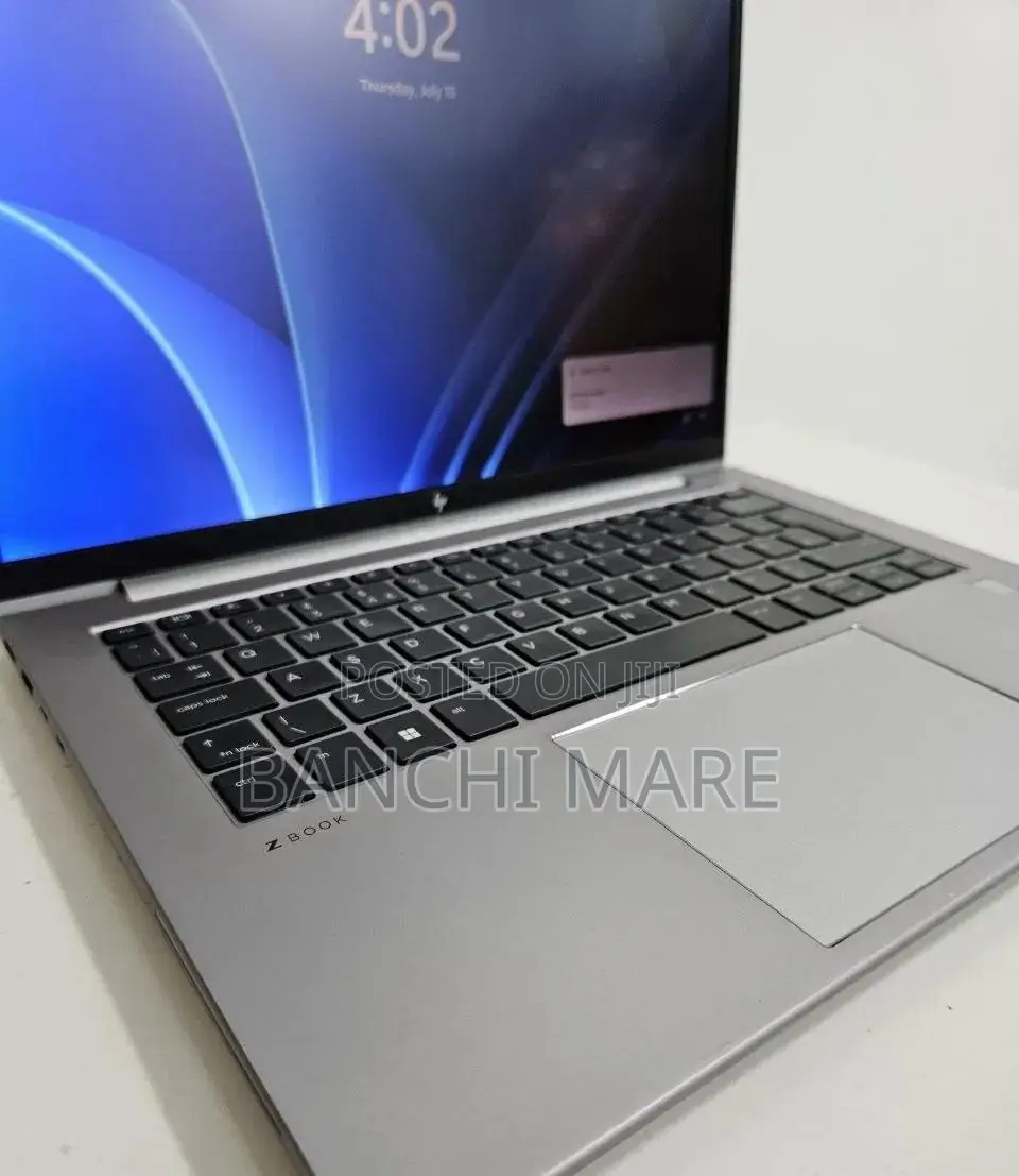 New Laptop HP ZBook Firefly 14 G10 16GB Intel Core i7 SSD 512GB