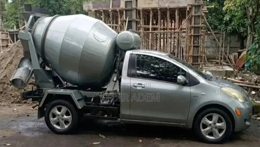 Toyota Yaris 2010 Gray