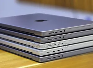 New Laptop Apple MacBook Pro 2021 M1 Max 32GB AMD A10 SSD 512GB
