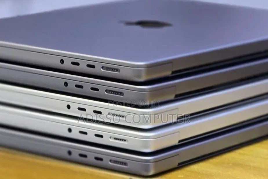 New Laptop Apple MacBook Pro 2021 M1 Max 32GB AMD A10 SSD 512GB