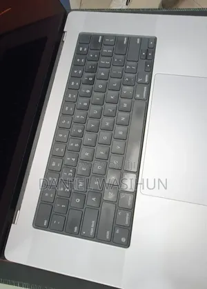 New Laptop Apple MacBook Pro 2021 M1 Max 32GB Apple M1 Max SSD 1T