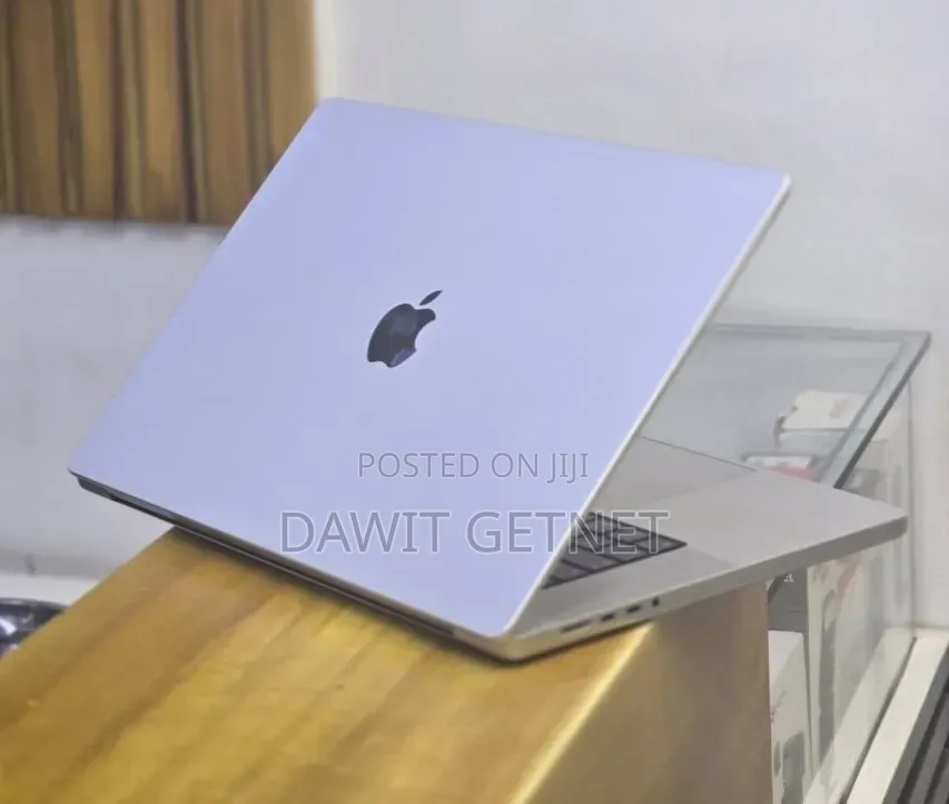 New Laptop Apple MacBook Pro 2021 M1 32GB Apple M1 SSD 512GB