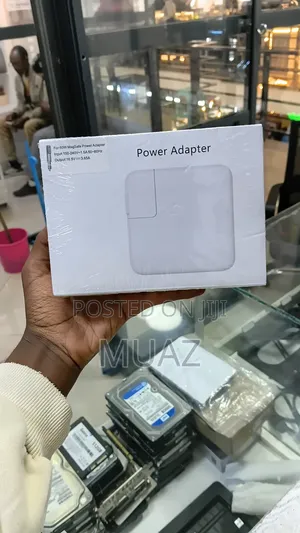​ 60W MagSafe 1 Power Adapter – Brand New in Box!