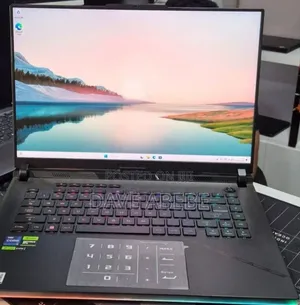 New Laptop Asus ROG Strix G18 32GB Intel Core i9 SSD 2T